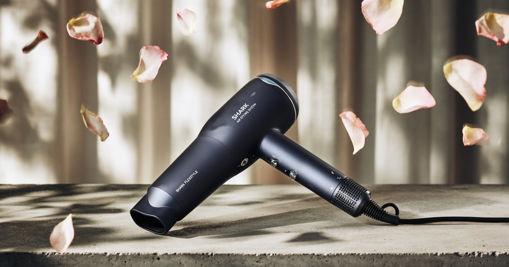 Save AED 700 on the Shark FlexStyle Air Styling System by securing US bundles today