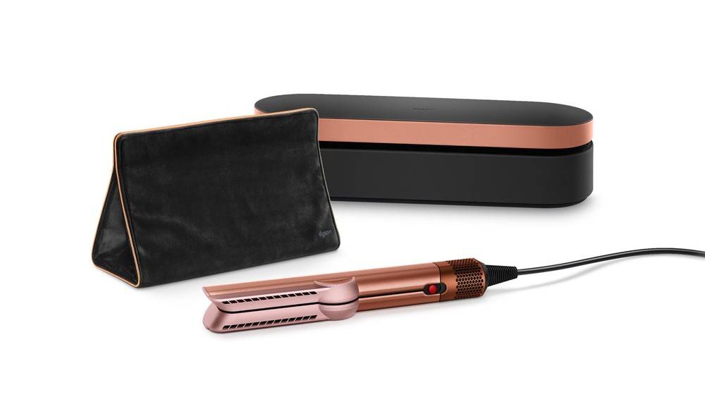 Why is the US-exclusive Dyson Airstrait Amber Silk 2026 trending so hard in Australia?