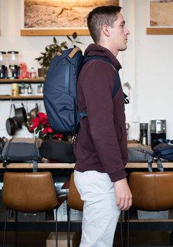 Get the Peak Design Everyday Backpack Zip 20L for ¥12,000 less than Japan retail prices