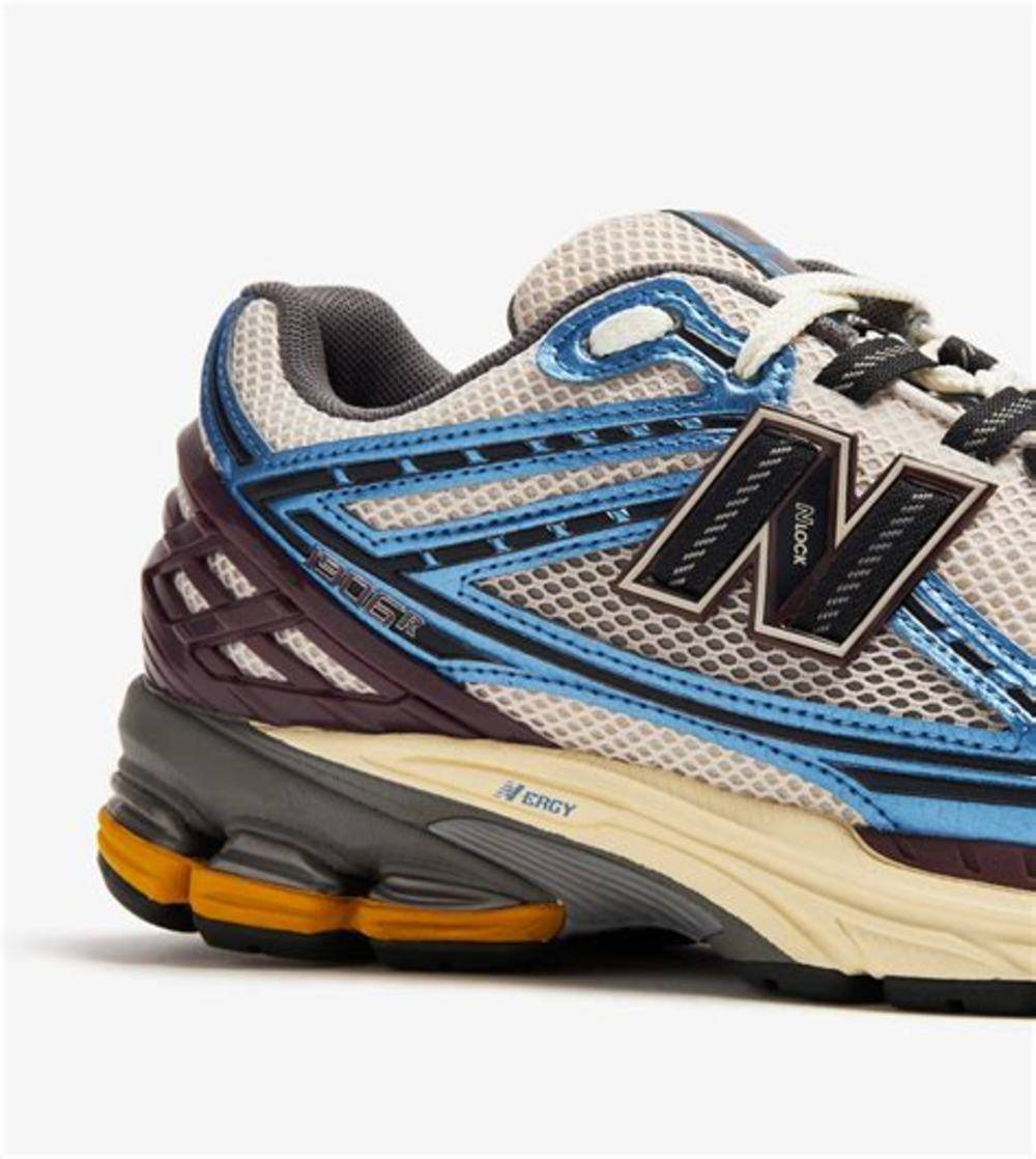 My structural plan for importing the 2026 US Exclusive New Balance 1906R Metallic Blue to South Korea immediately