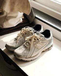 Kith New Balance 1906R exclusivity versus Singapore retail: Is the US drop worth it?