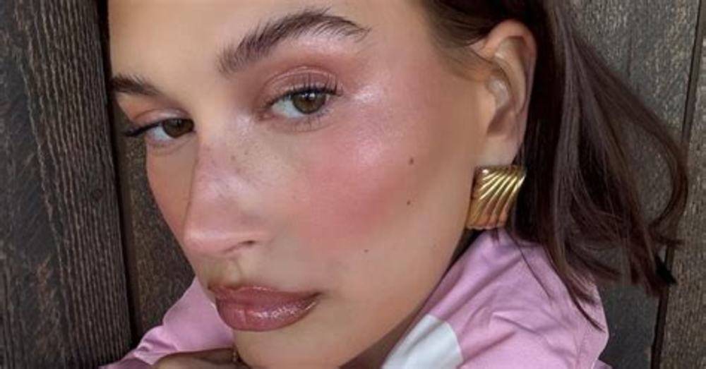 Is the Rhode Pocket Blush Spring 2026 collection worth the 50€ markup in France?