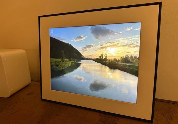 Aura Walden Digital Photo Frame