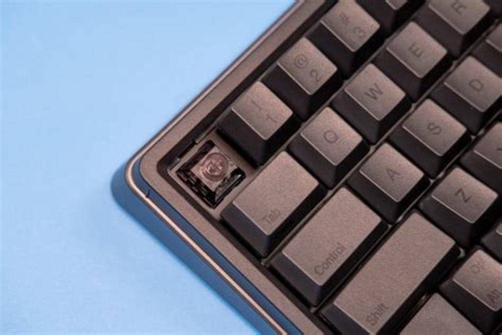 Is sourcing the HHKB Studio from US distributors the most efficient way to get one in Hong Kong?