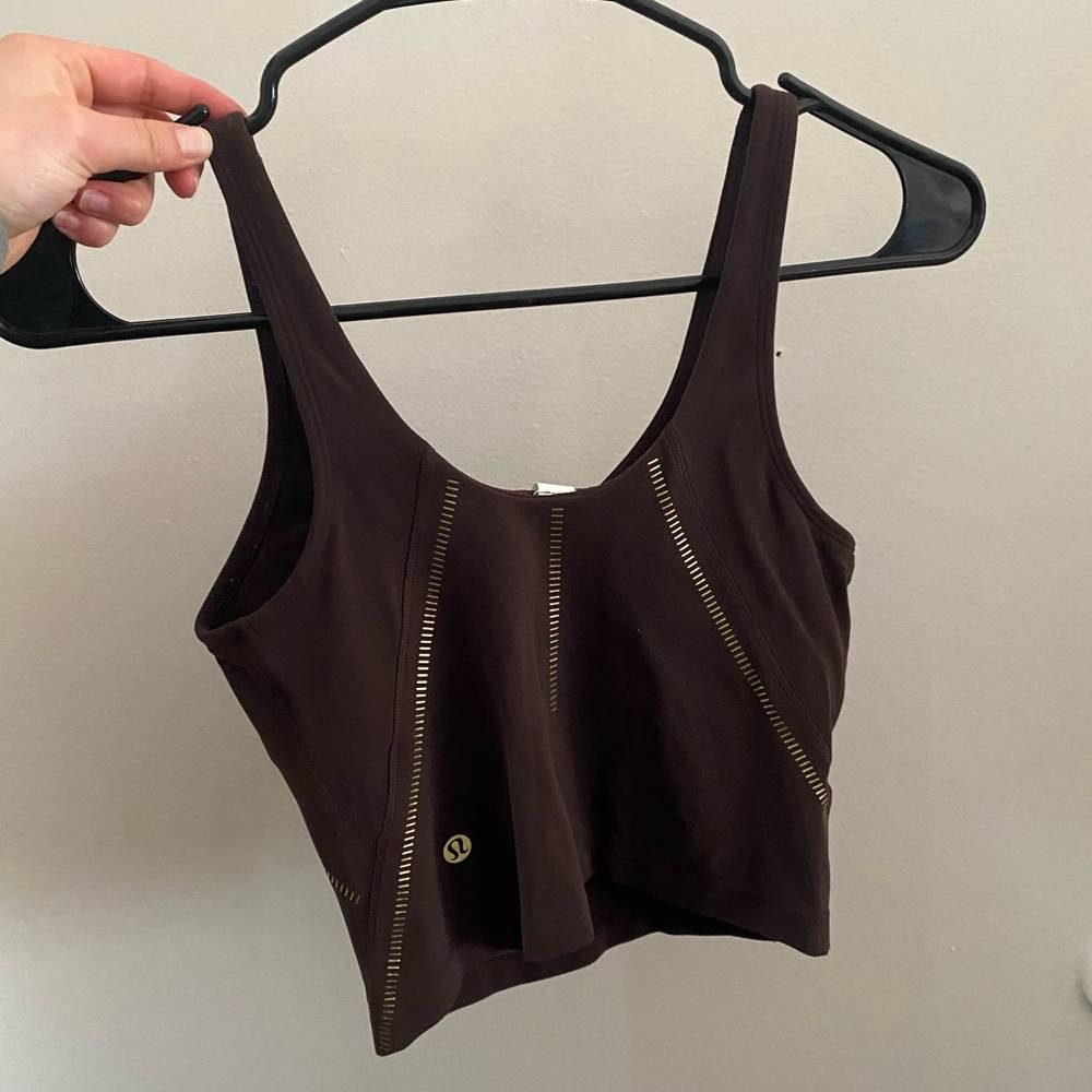 Save $45 on the Red Polka Dot Lululemon Align Tank by bypassing the Australian retail lag