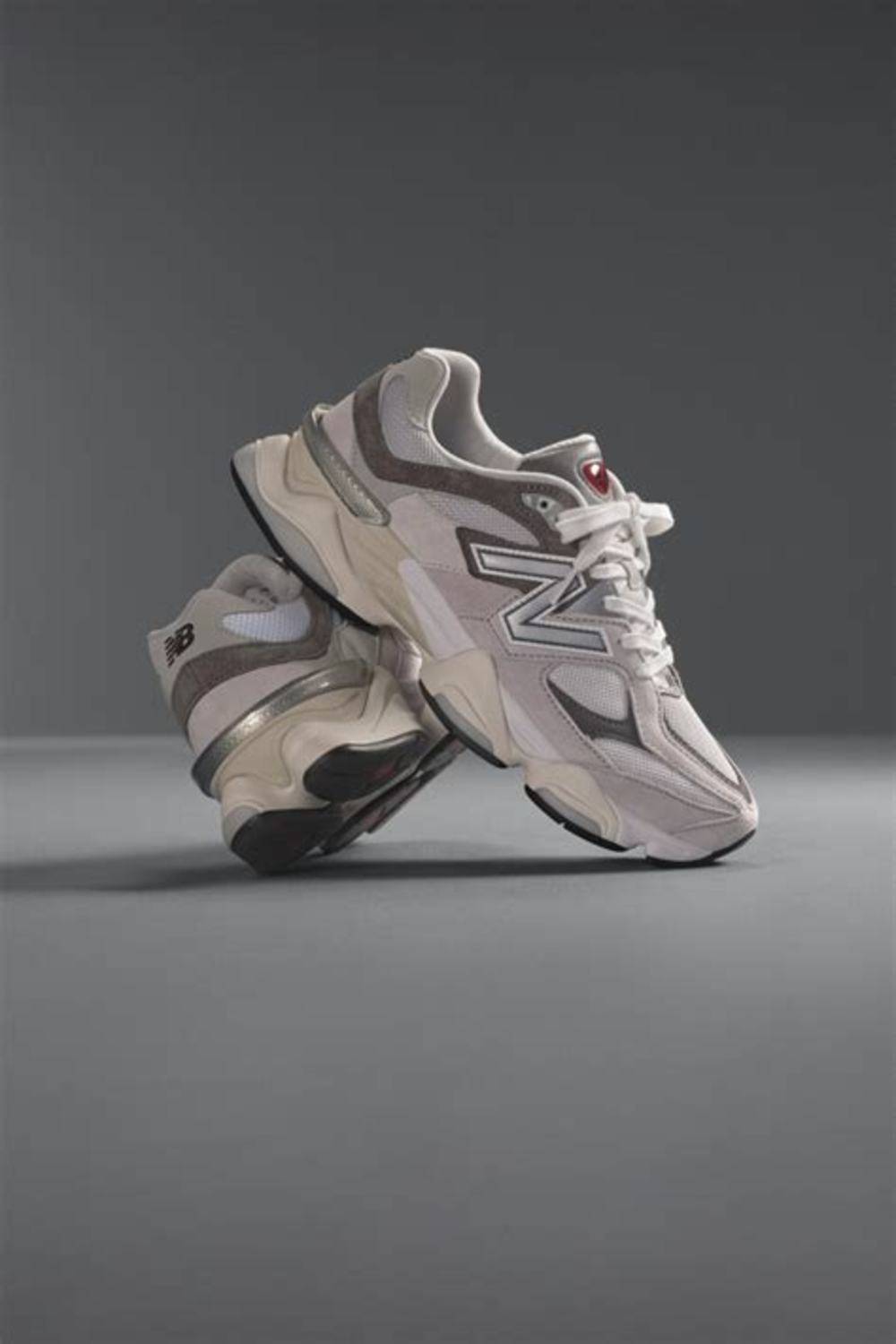 Local Inventory vs US Exclusive 9060s: Drafting Your 2026 Singapore Sneaker Blueprint