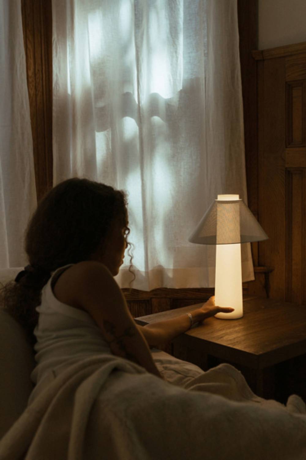 Save €140 on the Loftie Wellness Lamp by ordering from the US today