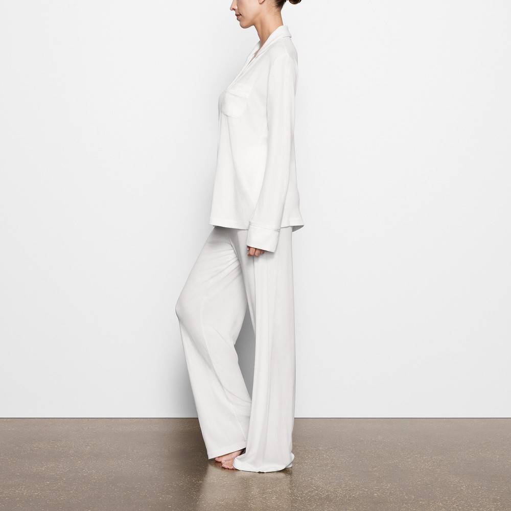 The essential structural plan for Belgium residents to secure the Skims Mens Soft Lounge collection immediately