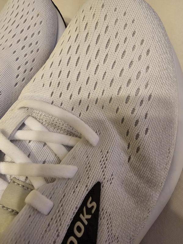 Brooks Ghost 16 (US-Exclusive 'Victory' Edition)