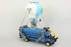 Keeping an extra €45 in your pocket makes the LEGO Fortnite Battle Bus even more legendary