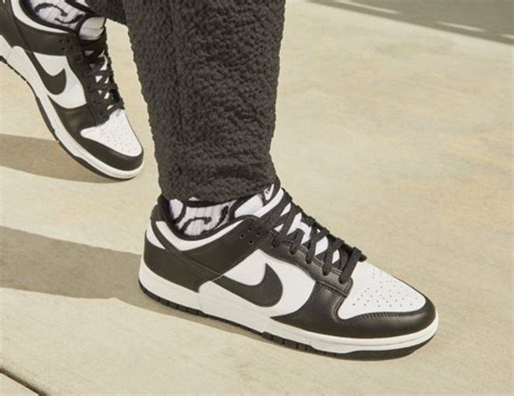Why I am importing the Nike Dunk Low Reverse Panda from the US to the Netherlands this year