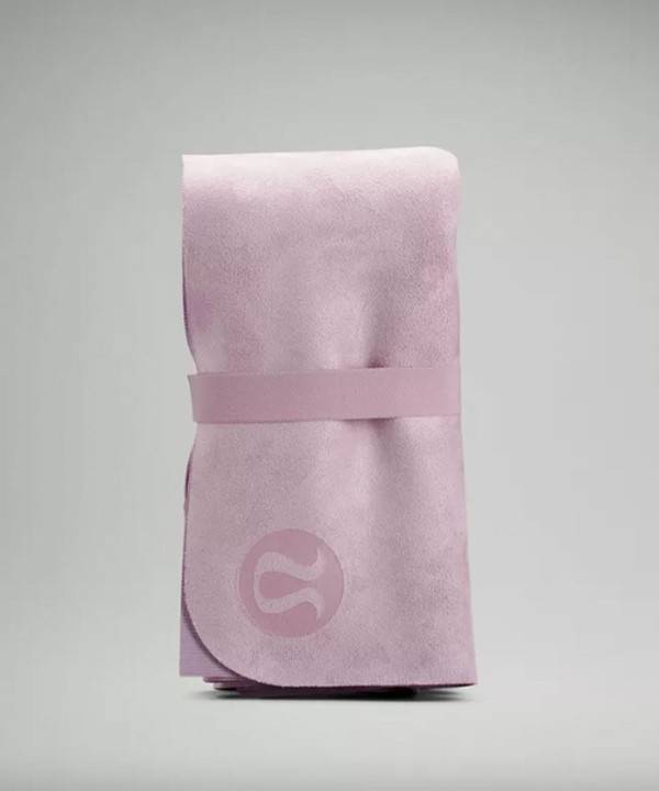Lululemon 2-in-1 Travel Mat (US Exclusive)