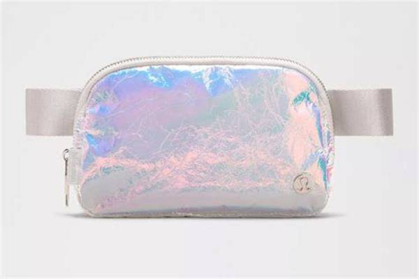 Lululemon Everywhere Belt Bag (2026 Iridescent Edition)
