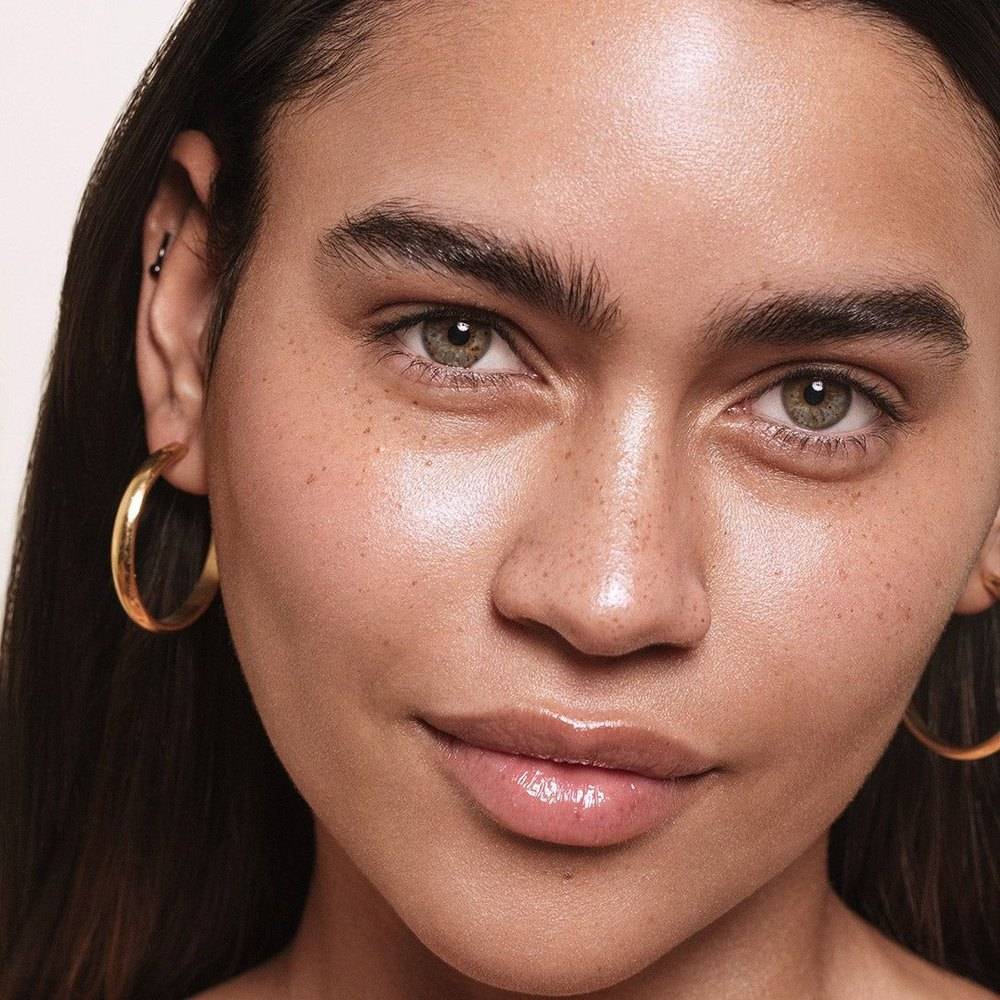 US Sephora Sourcing vs. Netherlands Retail Scarcity: An Expert Strategy for Saie Glowy Super Gel