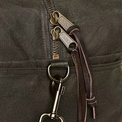 Will your travel style survive 2026 without a Filson Tin Cloth Medium Duffle Bag from the USA?