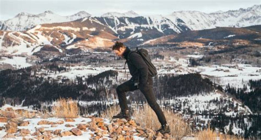 Western Rise Evolution Pant 2.0 US availability versus France shipping restrictions