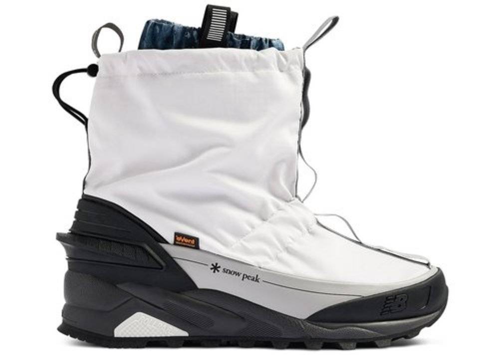 Ship the US-exclusive Snow Peak x New Balance Niobium Concept 3 to Hong Kong for less