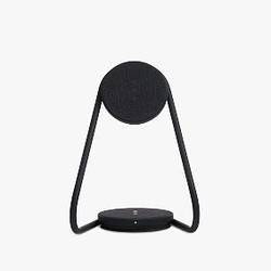 Risking your Swiss customs clearance for the Courant Mag:2 Essentials Magnetic Charging Stand