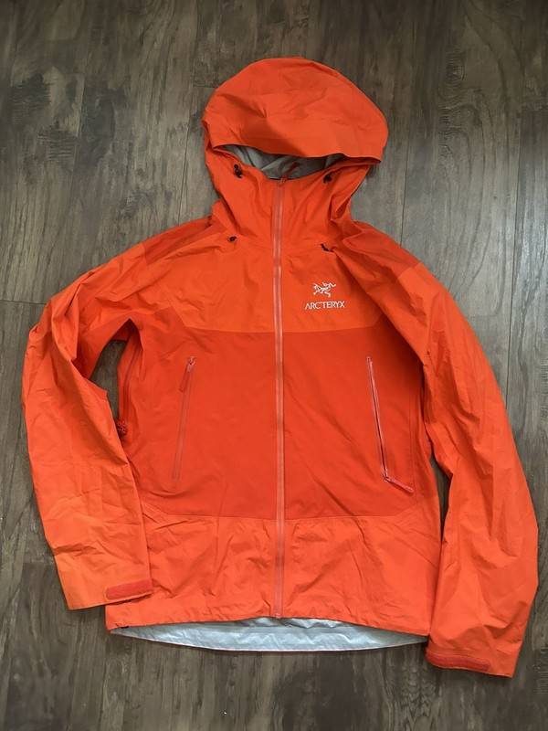 Arc'teryx Beta SL Jacket (Spring 2026 US-Exclusive 'Summit Orange')
