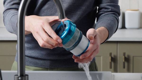 Dyson Piston Animal DS60 Vacuum