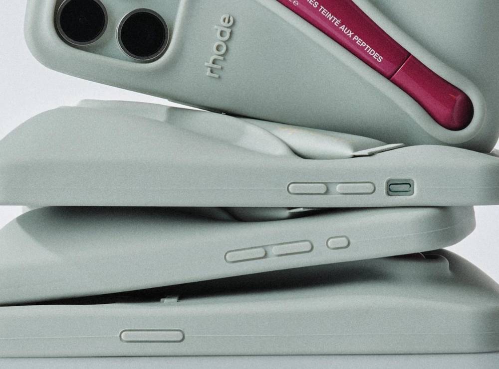 Rhode banana lips reach Australia via international shipping because your skincare routine needs a vacation