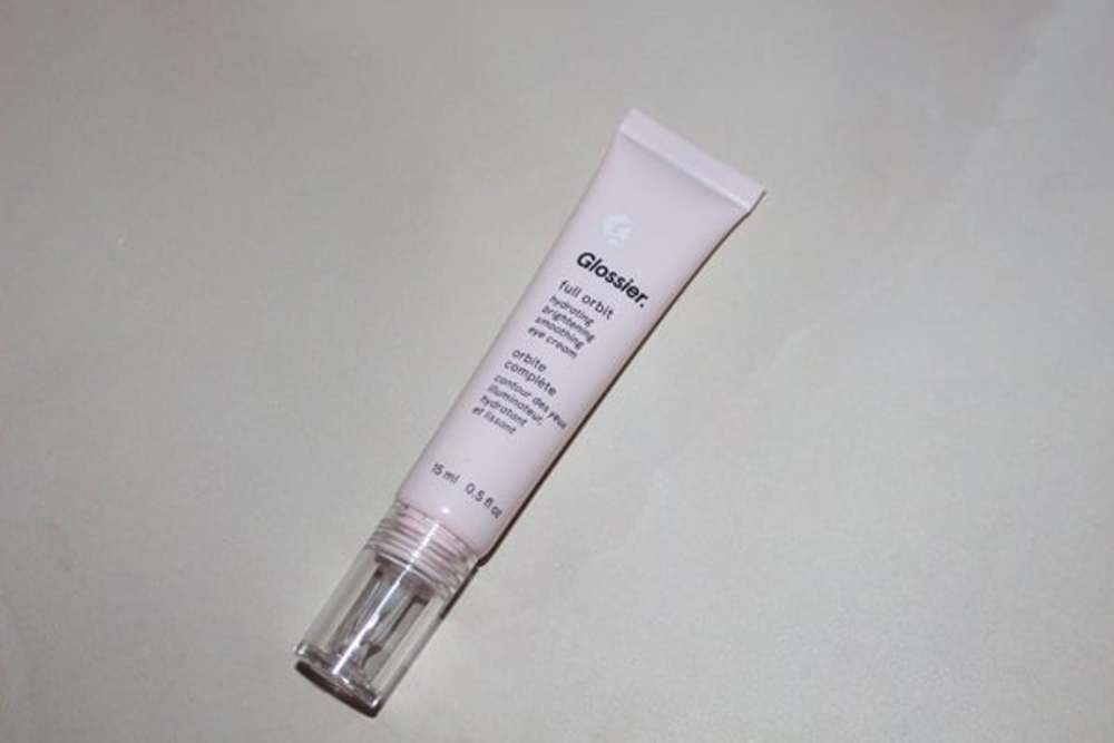 I found a critical flaw in how Belgians are trying to order Glossier Full Orbit Eye Cream