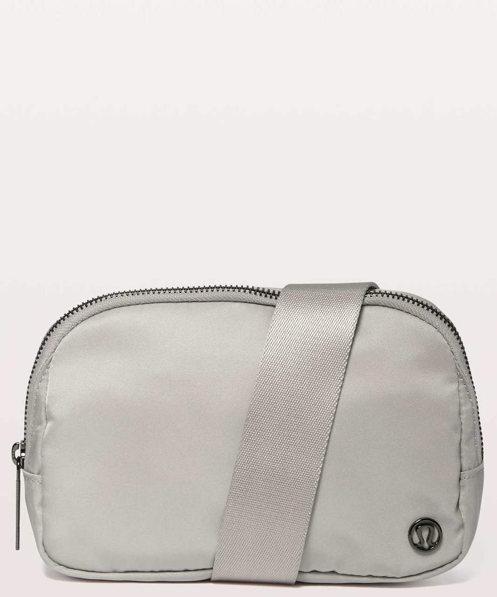 Is the Lululemon 2026 Metallic Chrome edition effectively blocked for residents in the Netherlands?