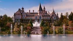 Why is the LEGO Icons Great Gatsby Mansion #10381 listed at such a lower price in US stores compared to Singapore?