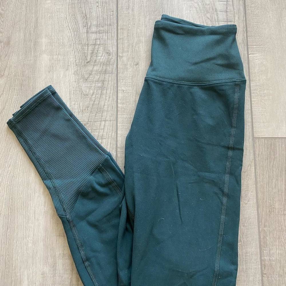 Why am I getting my 2026 Alo Yoga Electric Orchid gear from the US instead of waiting for Spanish retailers?