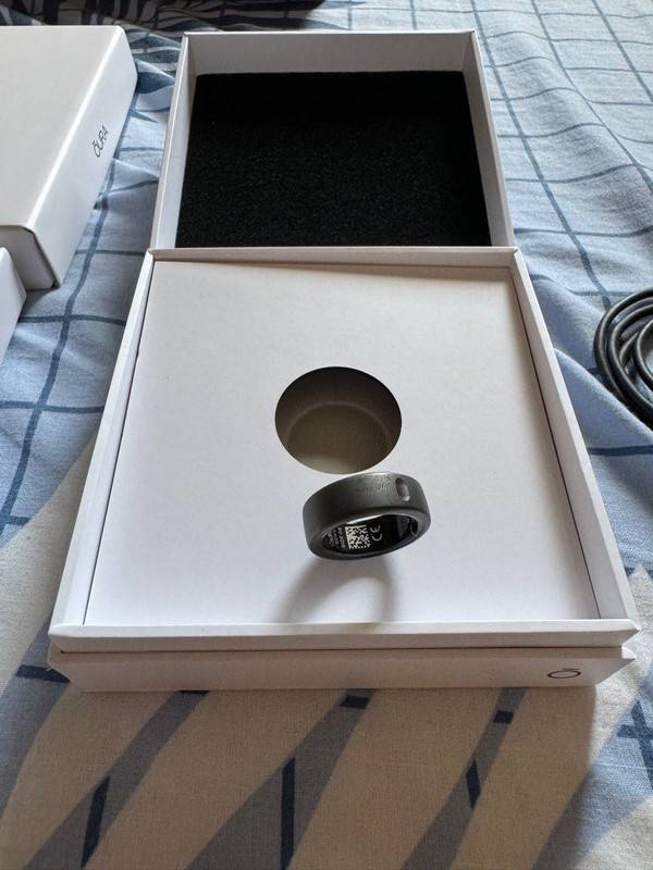 Oura Ring Gen 4 (Horizon Stealth Edition)