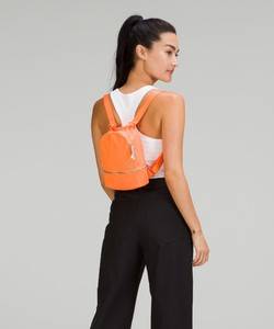 Why I believe shipping the US-exclusive Lululemon Micro backpack to Italy is simpler than local retail