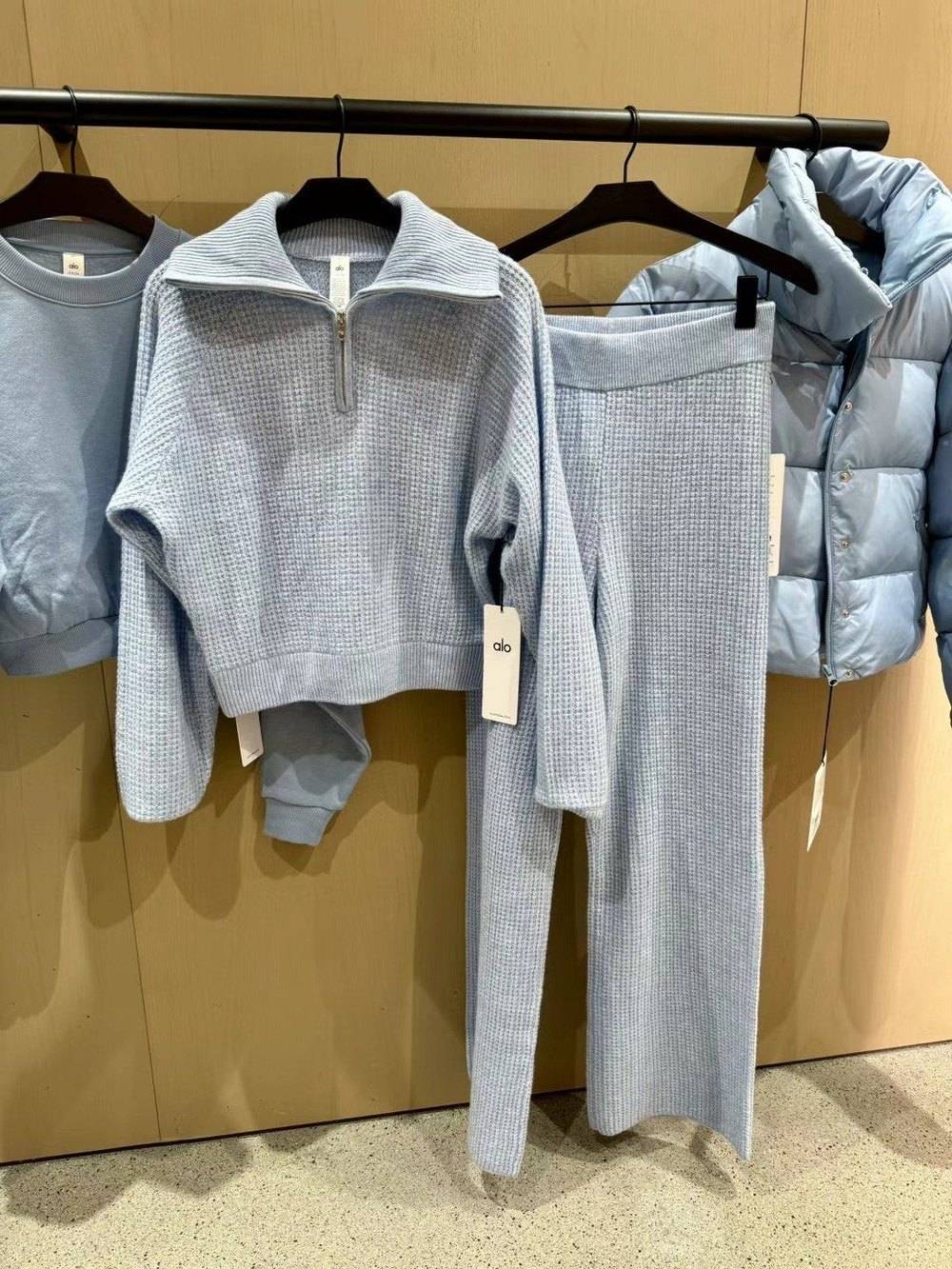 Is your closet missing the Alo Yoga 