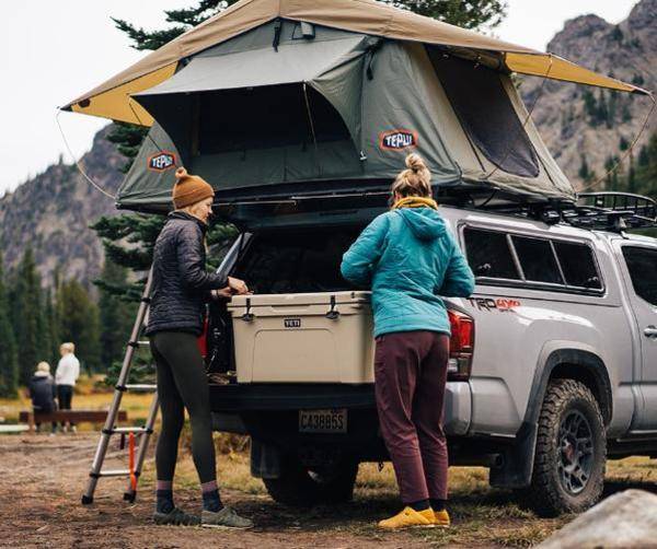 YETI Tundra 45 'Neon Coral' (2026 Summer Edition)