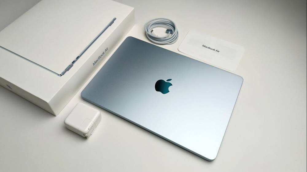The required acquisition protocol for the US M4 MacBook Air in Taiwan